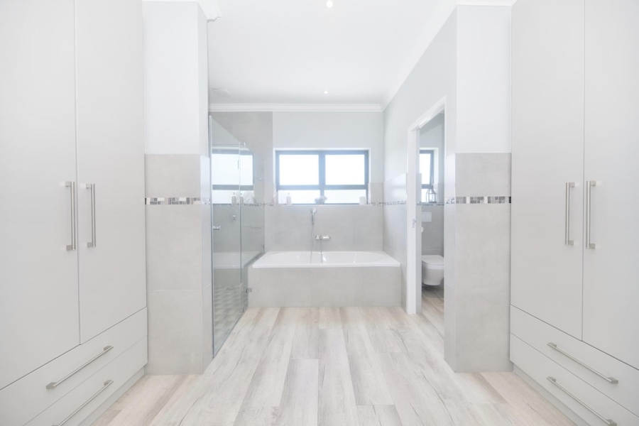 To Let 3 Bedroom Property for Rent in Northcliff Western Cape